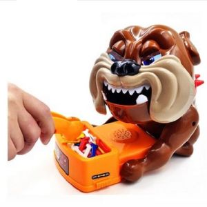 Hộp Đồ Chơi Chó Mặt Xệ Pin Canh Xương - Đồ Chơi Giáo Dục