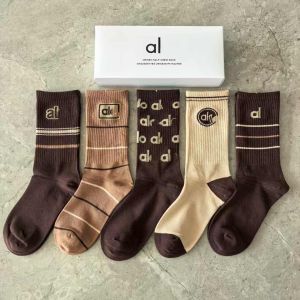 alo Womens mid-length boxed sports socks letter-printed college-style trendy high-tube socks
