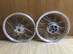 CĂM ĐÙM NIỀNG NHÔM-VÀNH NAN MẠ CROM CHO EXCITER 150 BẢN NHỎ 1.4X17 TRƯỚC SAU LÊN ZIN THEO XE KHÔNG CHẾ CHÁO