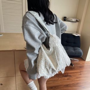 CHARMST ริบบิ้นลูกไม้ กระเป๋าลายจุด ทันสมัย หวาน กระเป๋าสะพายลายดอกไม้ แฟชั่น ความจุขนาดใหญ่ กระเป๋าถือผู้หญิง การเดินทาง