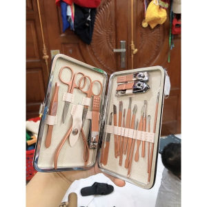 Bộ cắt móng gồm 18 món dụng cụ cho bạn tha hồ làm đẹp cá nhân