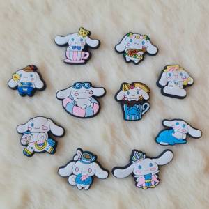 (สังชุด10ชิ้นในแบบ+แถมลุ่น2ชิ้น) ชุดจิบิด Jibbitzs ตัวติดรองเท้า crocs (Jibbitz ที่ขายดี) ตัวการ์ตูนติดรองเท้าเด็ก Cartoonทีเด็ดชอบ Jibbitz ตุ๊กตาติดรองเท้าCrocsของเด็ก