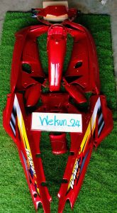 ชุดสีมอเตอร์ไซรุ่นเวฟ100เก่าตัวคาบูไฟสองตาหน้าดิสสีเเดงเเก้วมี13ชิ้นงานABSเกรดAประกอบสนิทสีสวย