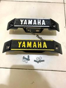 BREKET KUMIS RXKING BESI DUDUKAN SHOCK DEPAN YAMAHA RX KING SILVER GOLD BESI GANTUNGAN BREKET LAMPU DEPAN GANTUNGAN PENYAMBUNG SHOCK DEPAN YAMAHA RXKING BESI LAWAS BREKET NGESET COR BREKET DASI RX KINGGROSIR ECER DROPSHIP SET 2IN1 BREKET + BAUT