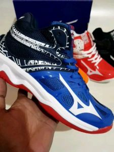 Real picture SEPATU VOLI MIZUNO THUNDER BLADE II MID IMPORT