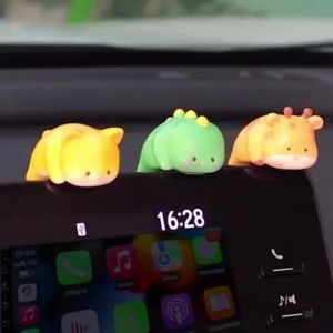Mô hình 6 con vật mini dễ thương trang trí xe hơi xe máy bàn học bàn làm việc máy tính kính taplo