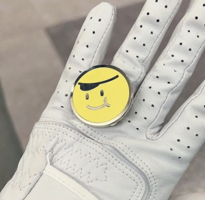 Premium Cartoon Golf Ball Marker Durable Metal Design Easy-to-Use Ball Marker for Golfers