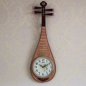 Đồng hồ treo tường đàn tì bà chất liệu gỗ và composite đồng hồ trang trí siêu đẹp và sang trọng