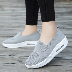 Pishops  ส่งในไทย   รองเท้าผ้สใบแฟชั่น งานสลิปออน ทรงสวย ใส่สบาย สีสันแมทช์ง่าย ใส่กับชุดอะไรก็เข้า ราคาถูกมาก ห้ามพลาดน้า