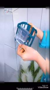 Giỏ nhựa dán tường đựng giấy vệ sinh Giỏ đựng đồ trong phòng tắm