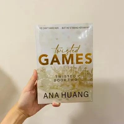 【BOOKS KL READY STOCK】Fiction and romance book series PART 2 with FREE GIFT!! HOLLY BLACK ANA HUANG OSAMU DAZAI HOLLY JACKSON JENNY HAN SERIES