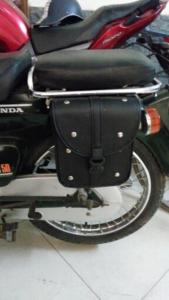 Túi Da Size Trung treo bên hông xe máy Bộ 2 cái (Kt:20x25x10)