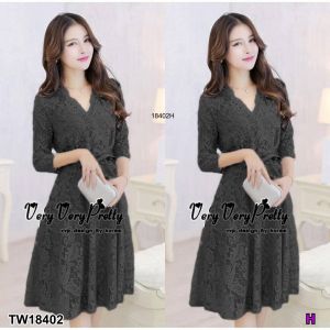 P18402 เดรสลูกไม้ คอวีแขนศอก ผูกริบบิ้น