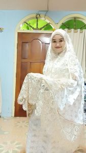Mukena Mewah Sutra Mukenah Mahar Seserahan Nikah Renda Cantik
