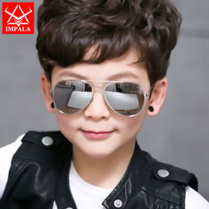 IMPALA 2025 Thời Trang Kính râm trẻ em Cho Nam Nữ 3-8 Tuổi chống UV Khối Ánh Nắng Mặt Trời chống phản xạ Kính râm Trẻ Em phong cách cổ điển Đầy Màu Sắc Kính Qt1620w