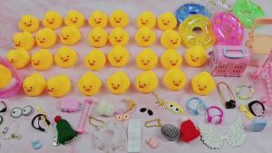 Rubber Ducks in Bulk Toy - 72 PCS Rubber Ducky Bath Toy Set Valentine DIY Duck ToyRubber Ducks for Jeeps Birthday Valentine Classroom Exchange Gifts