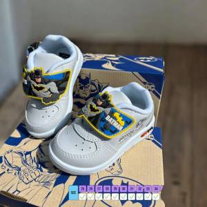 Adda 41n20 แอ๊ดด้า รองเท้าผ้าใบนักเรียนอนุบาลชาย ยี่ห้อ Adda แอ๊ดด้า รุ่น 41N20 ไซร์ 25-35 ****รองเท้ามีไฟ******