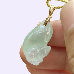 A Premium Quality Collection - Squirrel Pendant Natural Type A Jadeite Jade added 18k Clasp certificate weighs 2.18 grams measurement 21 * 12.9 * 6 mm (18kp97)