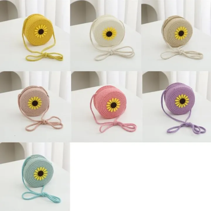 Kids%20Mini%20Straw%20Crossbody%20Purse%20Lightweight%20Shoulder%20Bag%20With%20Adjustable%20Strap%20For%20Essential%20Storage%20-%20Image%209