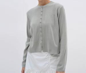 Kardigan Wanita Knitwear Polos Lengan Panjang dengan Kancing - Kerah U Leher Lurus