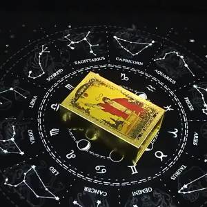 Vitruvian Tarot Cards Gold Foil Gilded Plastic PVC Waterproof Playing Cards Board Game Tarot Cards Gold Plated Color Printing Wholesale