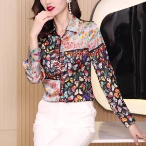 Ammin phong cách Hàn Quốc đơn giản ve áo thời trang cá tính định vị in hình bươm bướm chắp vá dài tay áo voan phụ nữ 2024 Mùa Xuân/Mùa Hè vô hình một hàng Áo Blouse thanh lịch đi lại