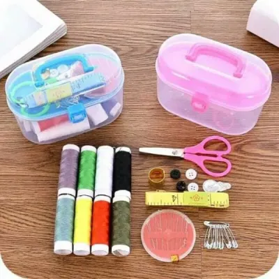 PREMIUM Set Alat Jahit + Box Kotak / 1 Set Sewing Kit Box Benang Jarum Gunting Kancing Peniti Meteran Cincin Pelindung Tangan / Set Peralatan Jahit Lengkap OLL-Z1