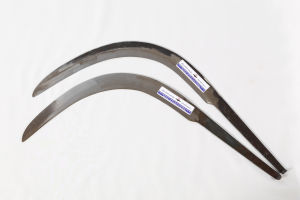 เคียวเกี่ยวปาล์ม ตราค้างคาว เคียว แต่งทางปาล์ม เคียวตัดปาล์ม คมทน คมนาน เหล็กสปริงนำเข้าคุณภาพดี ลับคมง่าย