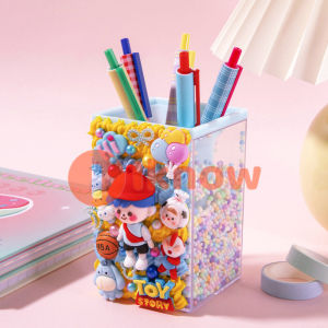 Childrens DIY Handmade Cream Glue Pen Holder Sanrio Cinnamon Dog and Kuroko Pen Holder Student Desktop Decoration Material Kit.