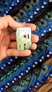 1 cặp phân tần dành cho mid chép xe hơi 3.9uf và 2.2uf . Giá 2 cái