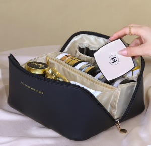 Money comes กระเป๋าเครื่องสำอาง กระเป๋าแต่งหน้าความจุขนาดใหญ่  มีซิป แบบพกพา