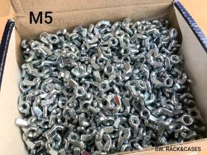 น็อตหางปลา M5 ราคาต่อแพ็คขำนวน 50 ตัว ขนาด M5 เกลียว 0.8mm เบอร์ 8 วัสดุเหล็กชุมซิงค์ขาว แข็งแรงได้มาตรฐาน