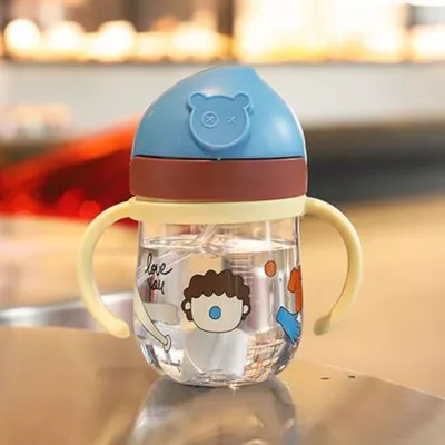 แก้วหัดดืมน้ำเด็ก 250 มล แก้วพลาสติกอนุบาล ใส่นม หลอดนิ่ม พกพาได้ง่าย Childrens straw cup