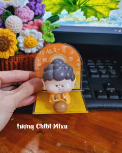 Bức Tượng Phật Tổ Chibi Phong Cách Châu Âu Có Bệ Mica Trang Trí