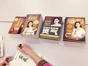 REIKI the Masterkey of the Secret & Law of Attraction! Written by Dato Master Ally Che