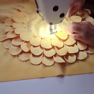 FC3D Floral Handmade Velvet Cushion Cover 30x50/45x45CM reddish brown Color Luxury Small Daisy Sunflower leaves Throw Pillow Case for Living Room Gril ‘s Bedroom Home Decoration