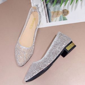 Summer Mesh Cloth Hollow Single Shoes Flat Mesh Breathable Casual Womens Shoes One Foot Flat Heel Fashion Korean Board Shoes
