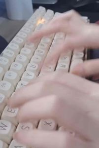 Keycap bàn phím phong cách vintage dành cho các bạn yêu custom bàn phím (chuyên dùng cho bàn phím Lofree)
