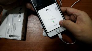 Hale หูฟังบลูทูธพอร์ต Lightning สำหรับไอโฟน และ Type-C Stereo Wired Earphone สำหรับ iPhone และ Samsung หรือ Oppo Model. hs-10 hs-12 hs-19