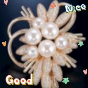 Elegant Pearl Flower Brooch Pin Crystal Rhinestone Floral Brooch for Women Coat Scarf Dress Accessories