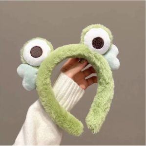 เกาหลีน่ารักปุยตุ๊กตากบคาดศีรษะสําหรับผู้หญิงสาวฤดูใบไม้ร่วงและฤดูหนาวล้างหน้าตุ๊กตาคาดศีรษะอุปกรณ์ผมของขวัญ