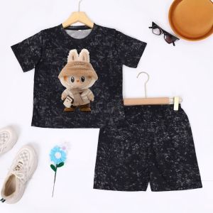 Elika.kids - Setelan anak WASH laki-laki dan perempuan celana pendek sablon digital LABUBU bahan cotton combed / Pakaian anak WASH LABUBU celana pendek sablon digital 1-10 tahun