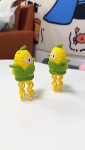 ข้าวโพดเริงระบำ ของเล่นแมว  ของเล่นเสริมพัฒนาการ คลายเครียด สำหรับเด็กๆ  พร้อมส่ง