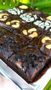 บราวนี่ช๊อคเนื้อชิววี่หนึบหนับ*สั่งขั้นต่ำ10ชิ้นนะคะแจ้งหน้าทางแชทได้ค่ะ