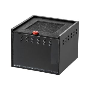 icon video play     icon arrow left boldicon arrow right bold Share:  0 Product Information Section Portable Reptile Terrarium with Feeding Compartment | 便携式爬行动物饲养箱 | Kotak Reptilia Boleh Angkut (READY STOCK)