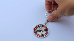 Spin Wheel Keychain Fashionable and Fun Interactive Keychain Rotatable Roulette Wheel Keyring for Women