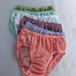 กางเกงในบิกินี่ กางเกงในผู้หญิง กางเกงไนล่อนเกรดพรีเมี่ยม แพ็ค 6 ตัว ไซส์ L Bikini Woman Underwear Nylon Briefs สะโพก 32-38 นิ้ว