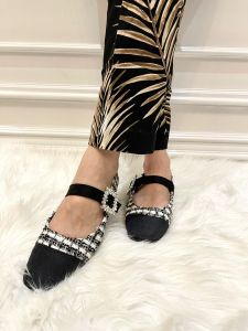 Sepatu Flat Loafer -sepatu wanita branded