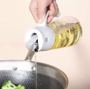 [SG SELLER] Oil Dispenser Olive Oil Bottle Auto Flip Condiment Glass Container/ Soy sauce Veinigar Container (650ml)