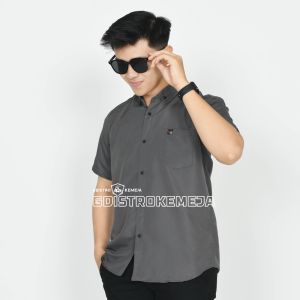 Gdistro Kemeja Laki laki dewasa Terbaru 2025 Baju kemeja polos lengan pendek warna Emerlad